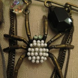 HANDCRAFTED 5 & 3/8" BROOCH Brass Pearl Spider